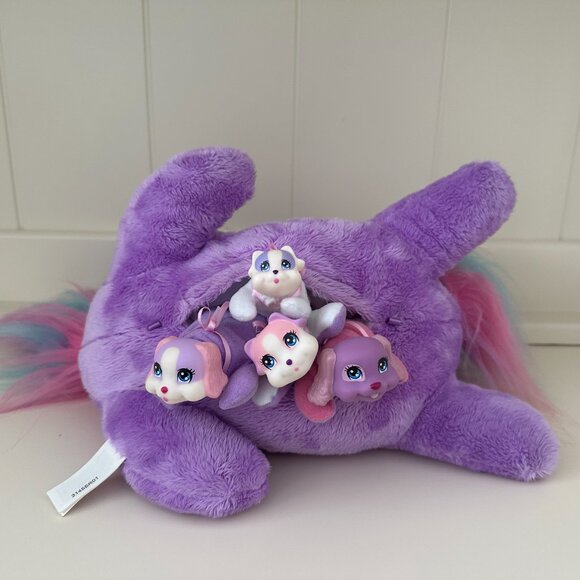 Puppy Surprise with four pups - Picture 4 of 6